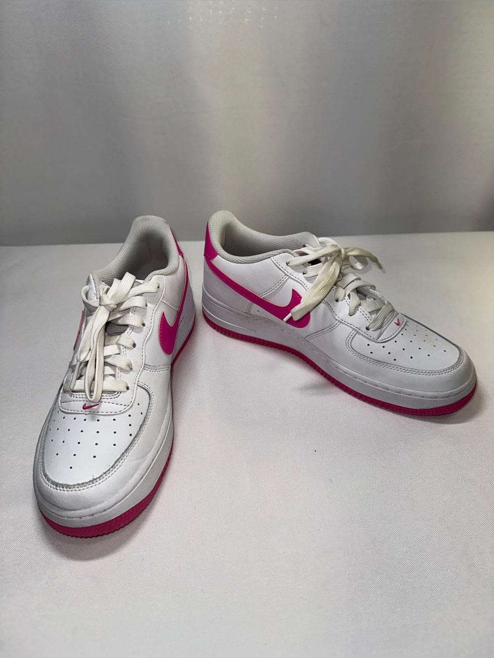 Nike Air Force 1 Low White Laser Fuchsia Pink FV5948-102 Youth 7Y Women 8.5